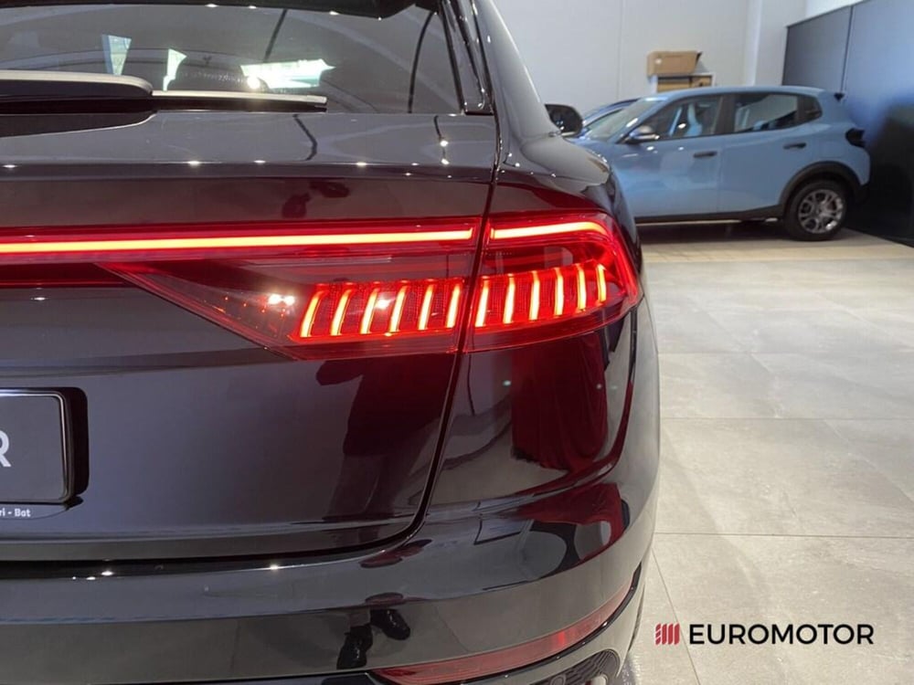 Audi Q8 usata a Bari (12)