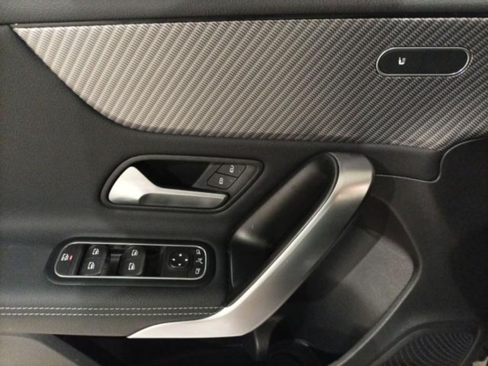 Mercedes-Benz Classe A usata a Milano (16)