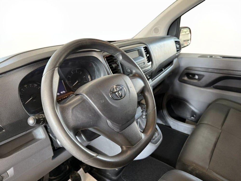 Toyota Proace usata a Monza e Brianza (13)
