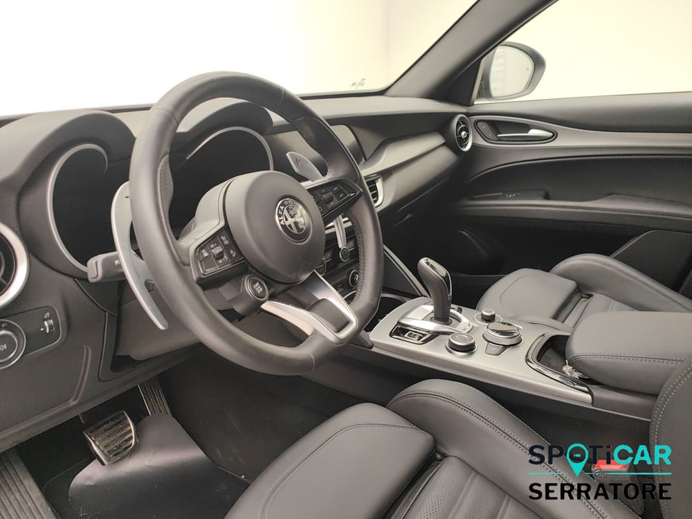 Alfa Romeo Stelvio usata a Como (7)