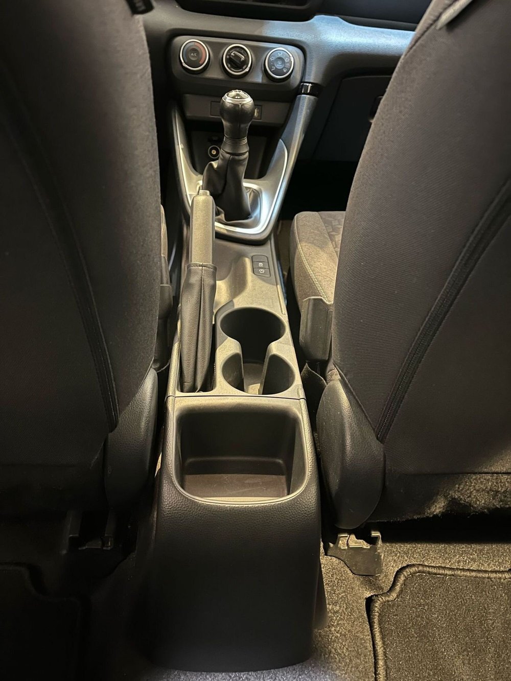Toyota Yaris usata a Milano (20)