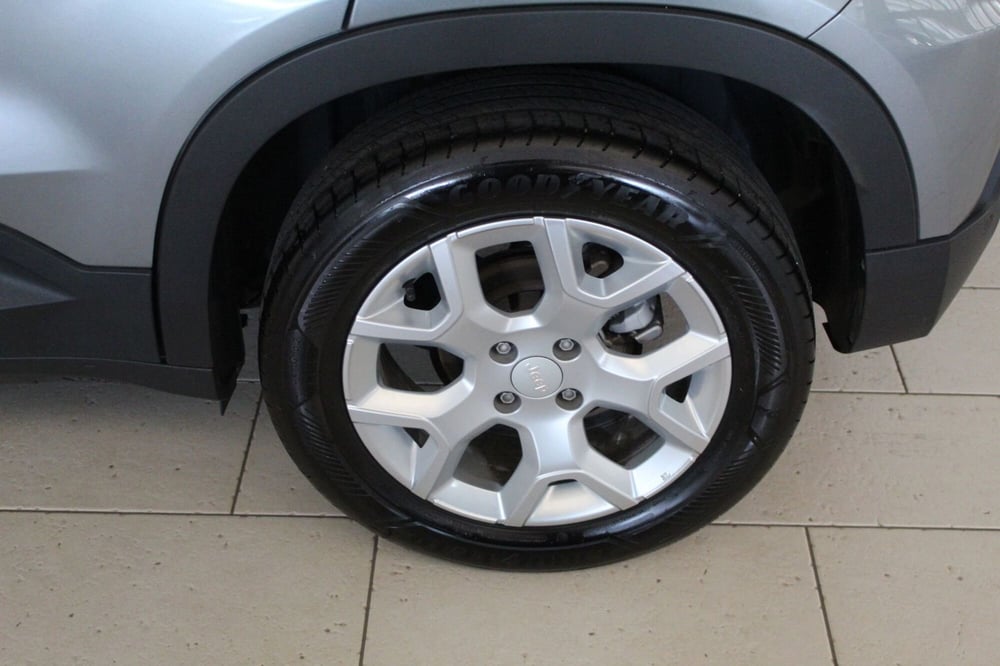 Jeep Avenger usata a Cremona (7)