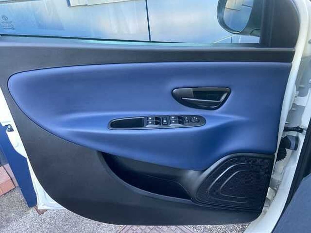 Lancia Ypsilon usata a Siena (17)