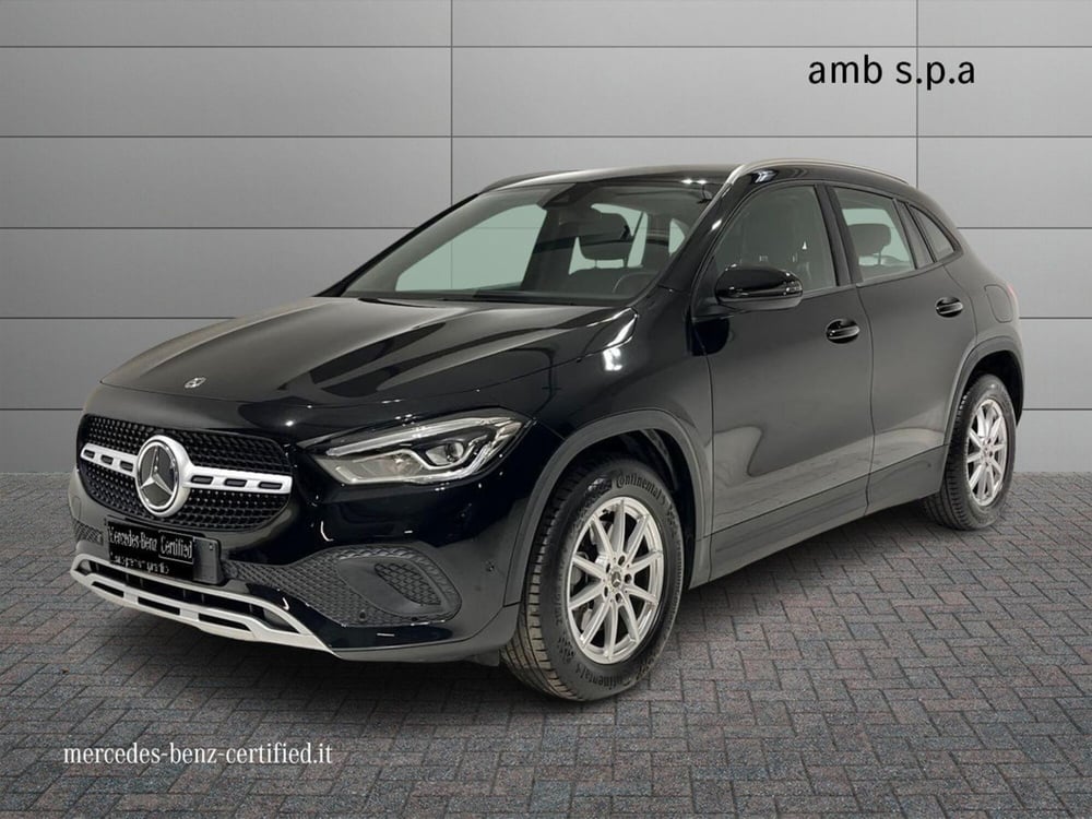 Mercedes-Benz GLA SUV usata a Napoli