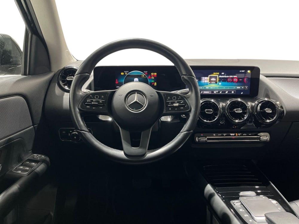 Mercedes-Benz GLA SUV usata a Napoli (13)