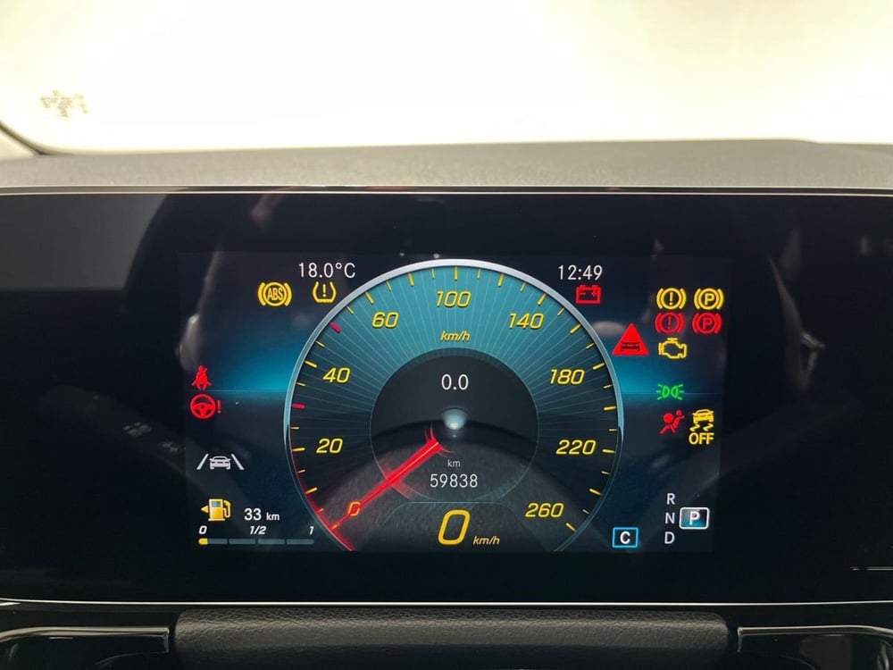 Mercedes-Benz GLA SUV usata a Napoli (7)