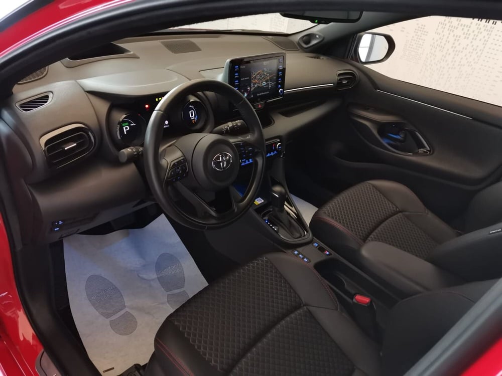 Toyota Yaris usata a Bergamo (14)