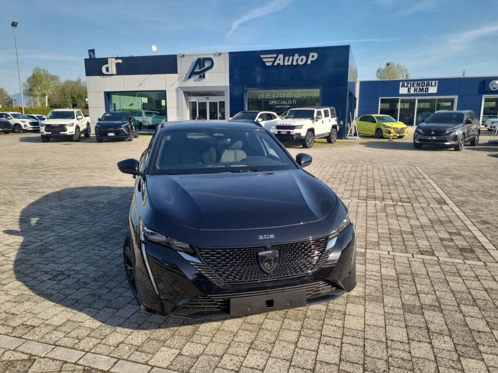 Peugeot 308 SW nuova a Lucca