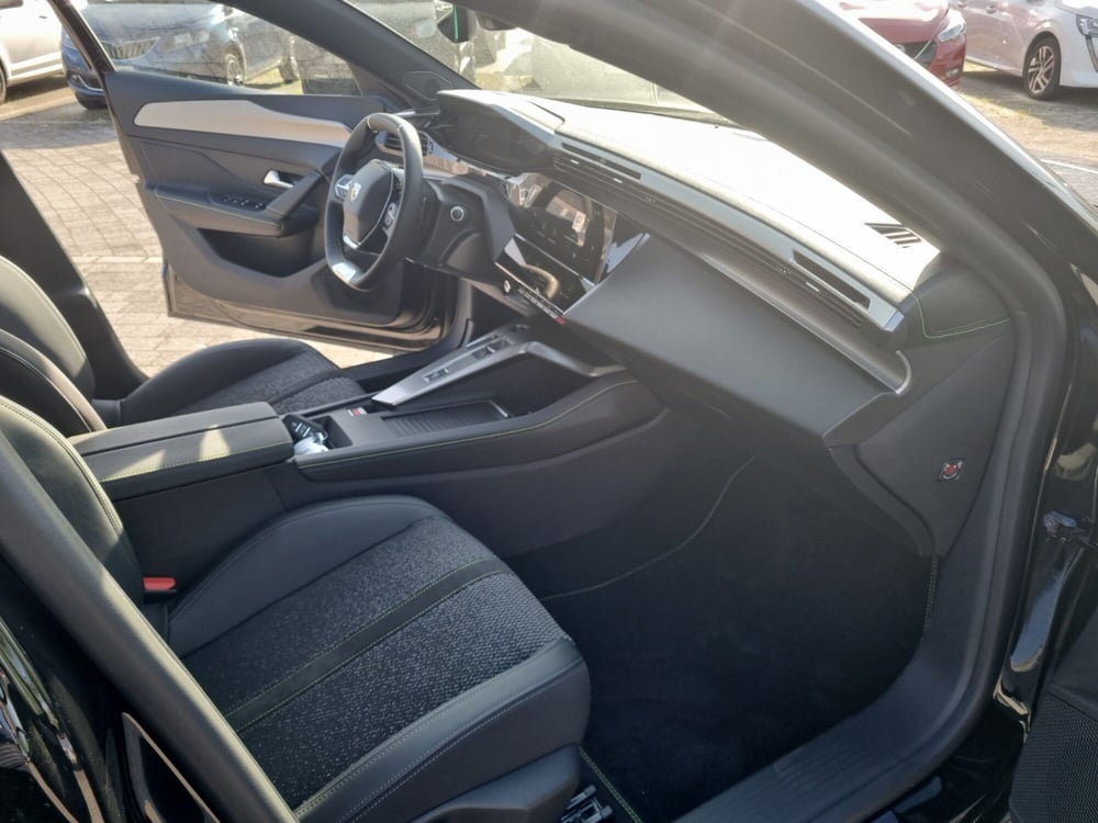 Peugeot 308 SW nuova a Lucca (16)