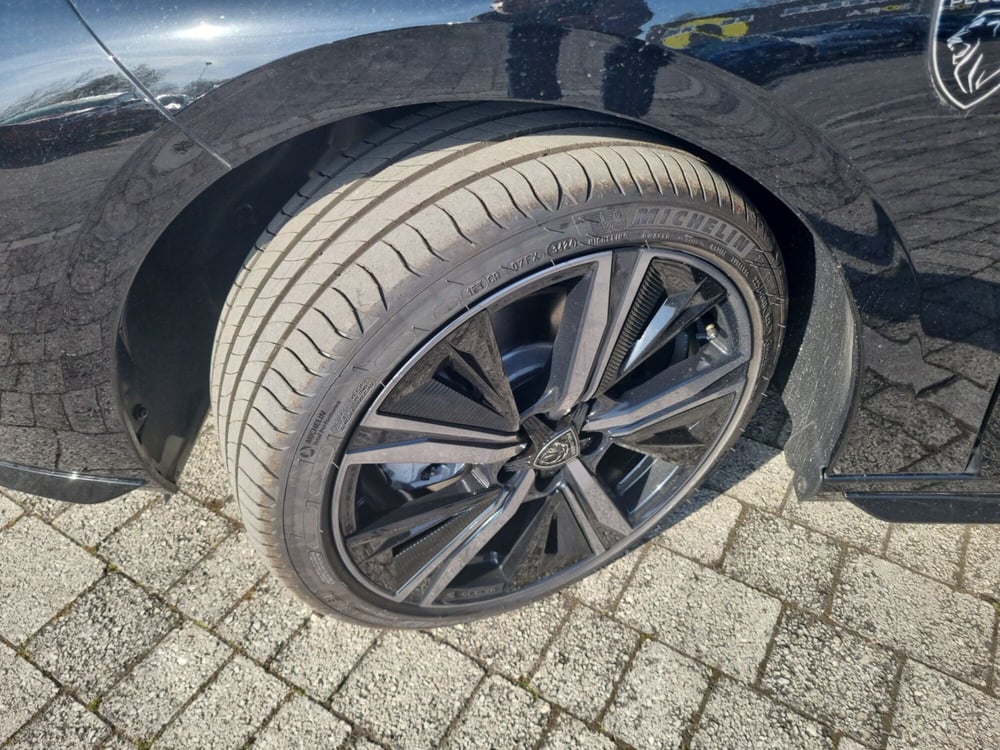 Peugeot 308 SW nuova a Lucca (18)
