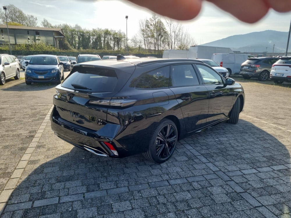 Peugeot 308 SW nuova a Lucca (3)