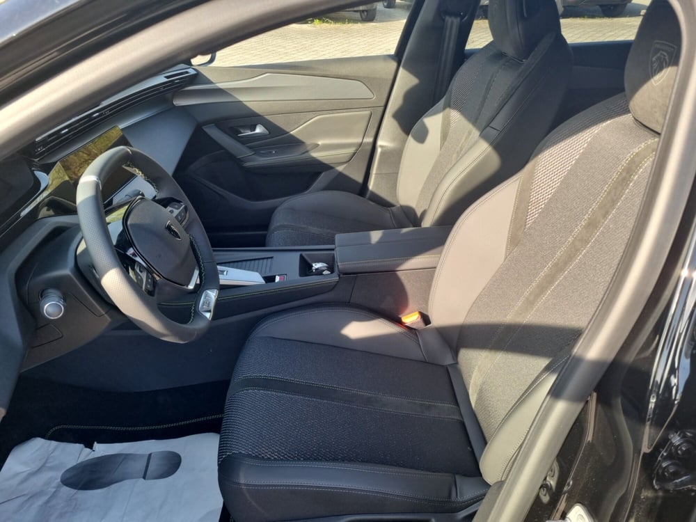 Peugeot 308 SW nuova a Lucca (6)