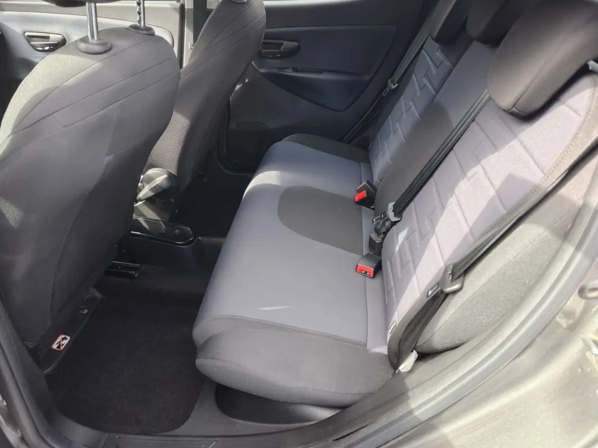 Lancia Ypsilon usata a L'Aquila (12)