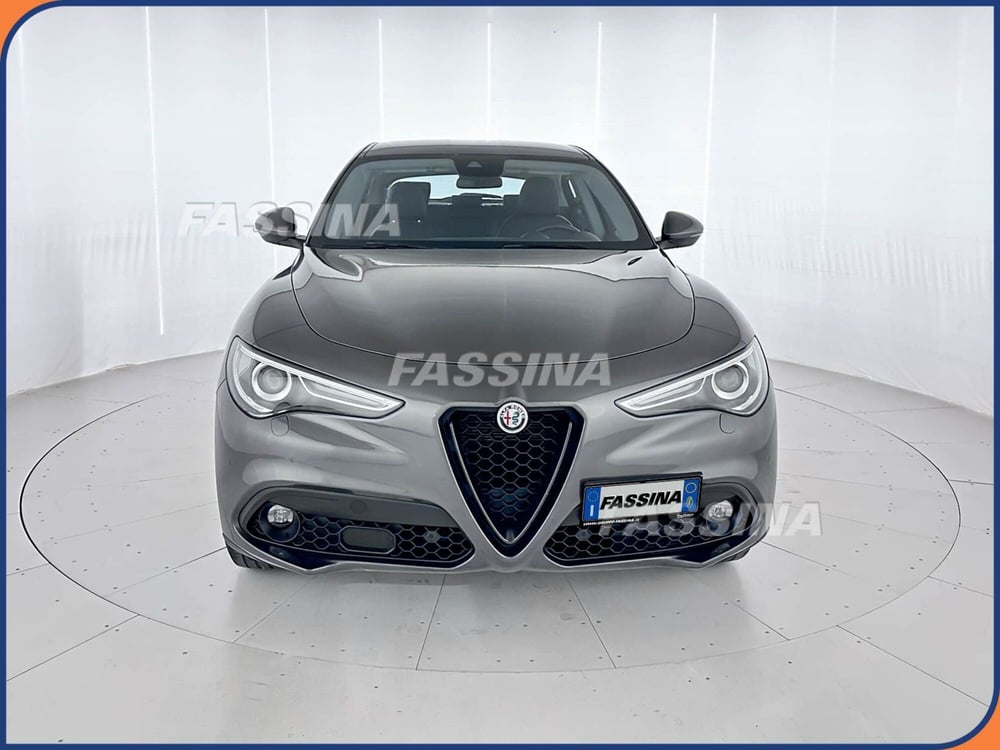 Alfa Romeo Stelvio usata a Milano (2)