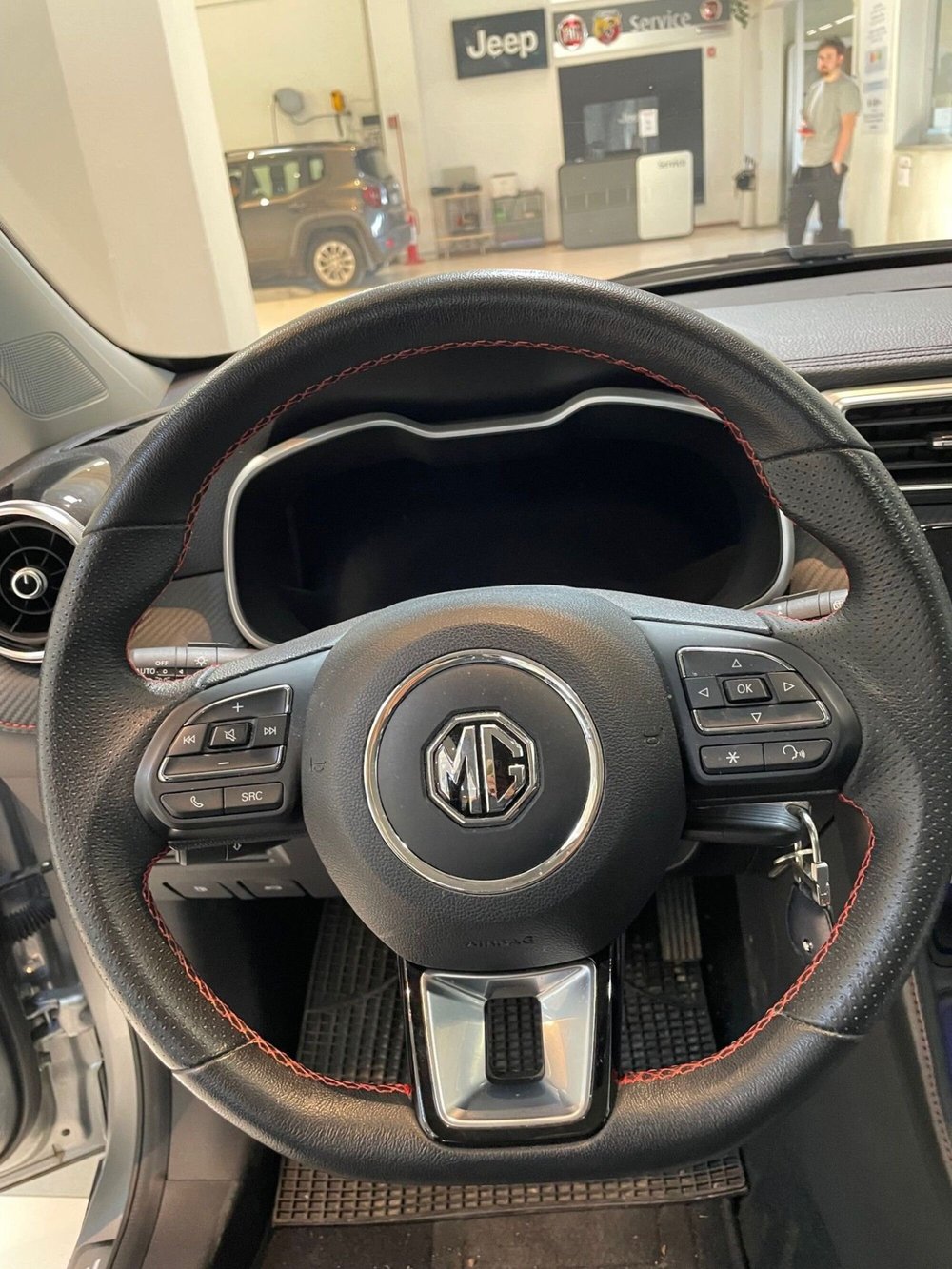 Mg ZS usata a Lucca (13)