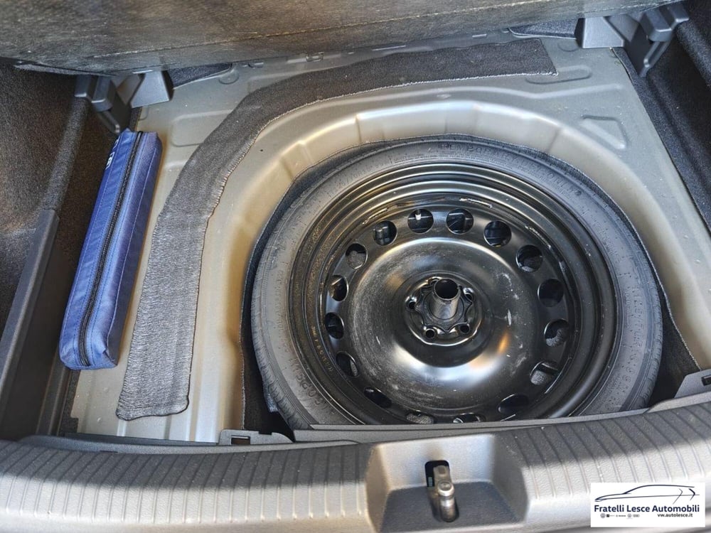 Volkswagen Taigo usata a Cosenza (13)