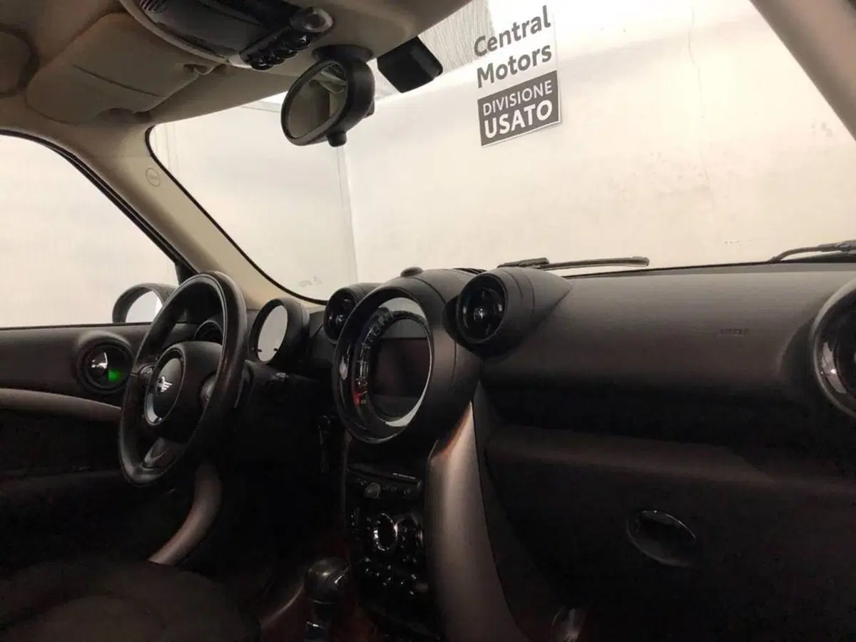 MINI Mini Countryman usata a Torino (8)