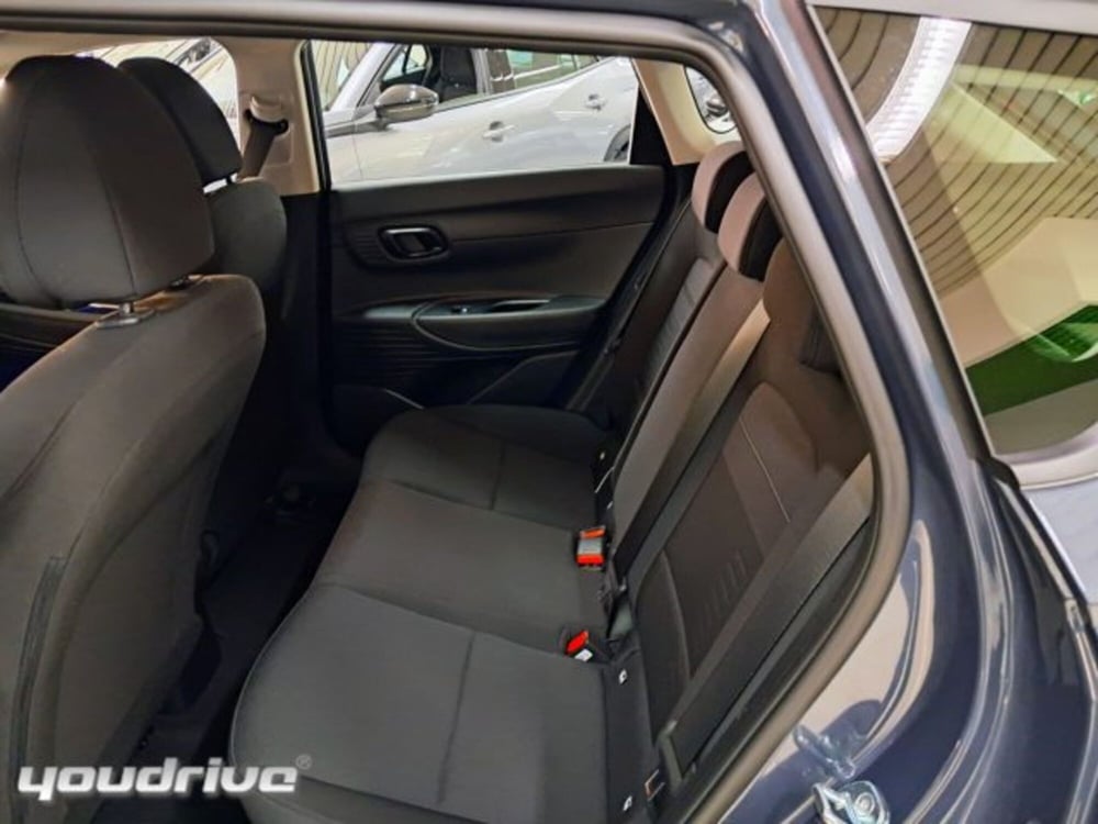 Hyundai Bayon usata a Napoli (9)