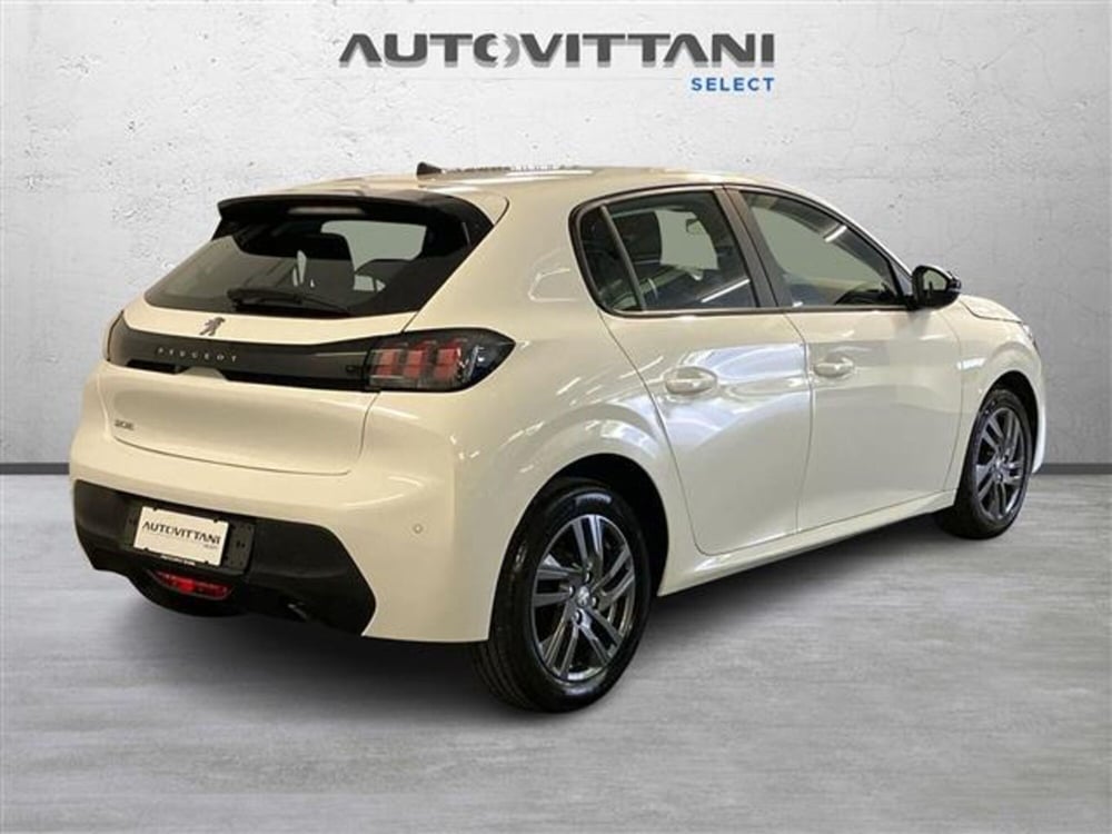 Peugeot 208 usata a Como (3)