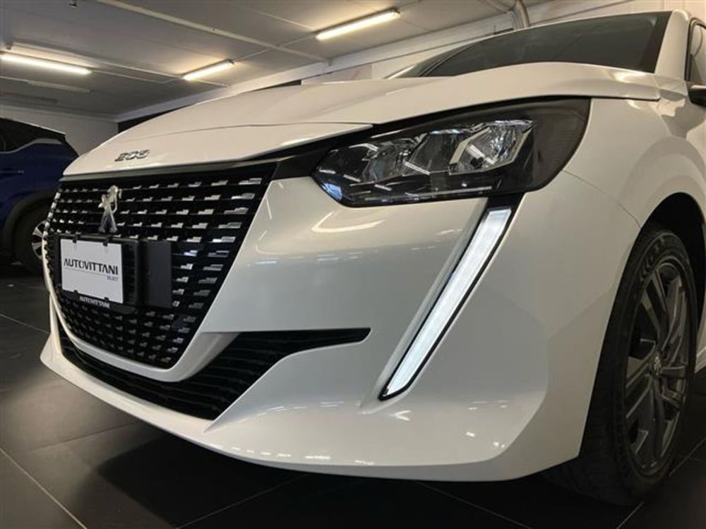 Peugeot 208 usata a Como (7)