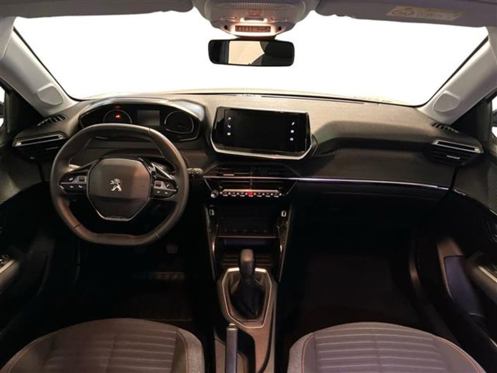 Peugeot 208 usata a Como (9)