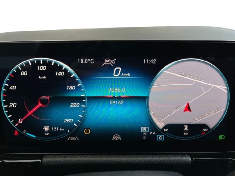 Mercedes-Benz GLA SUV usata a Verona (8)
