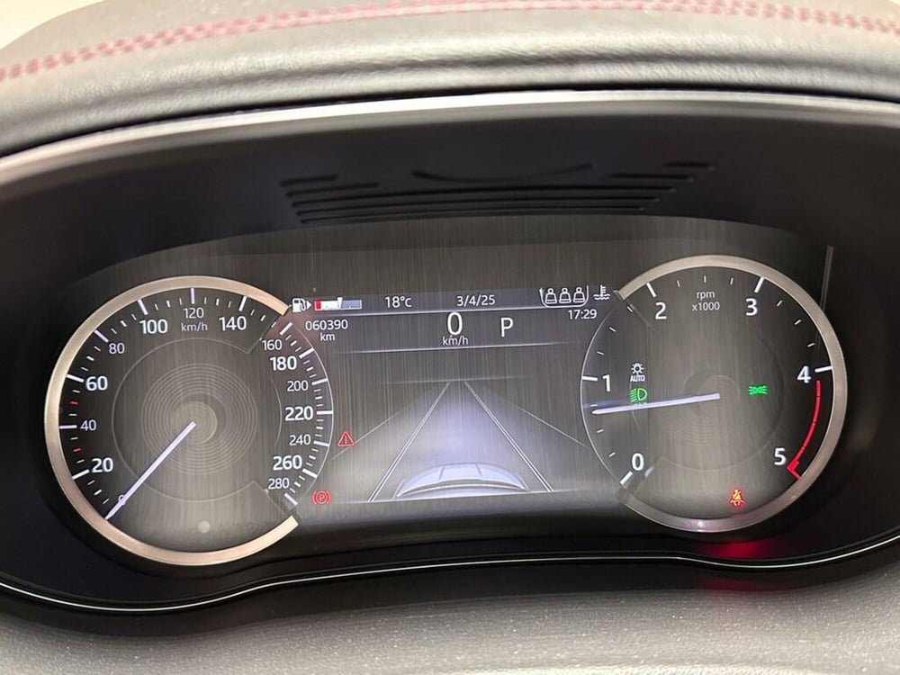 Jaguar E-Pace usata a Varese (10)