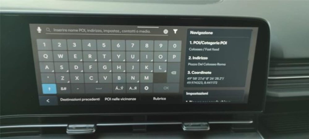 Hyundai Kona nuova a Bari (15)