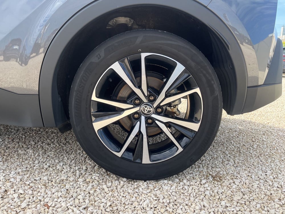 Toyota Toyota C-HR usata a Ragusa (5)
