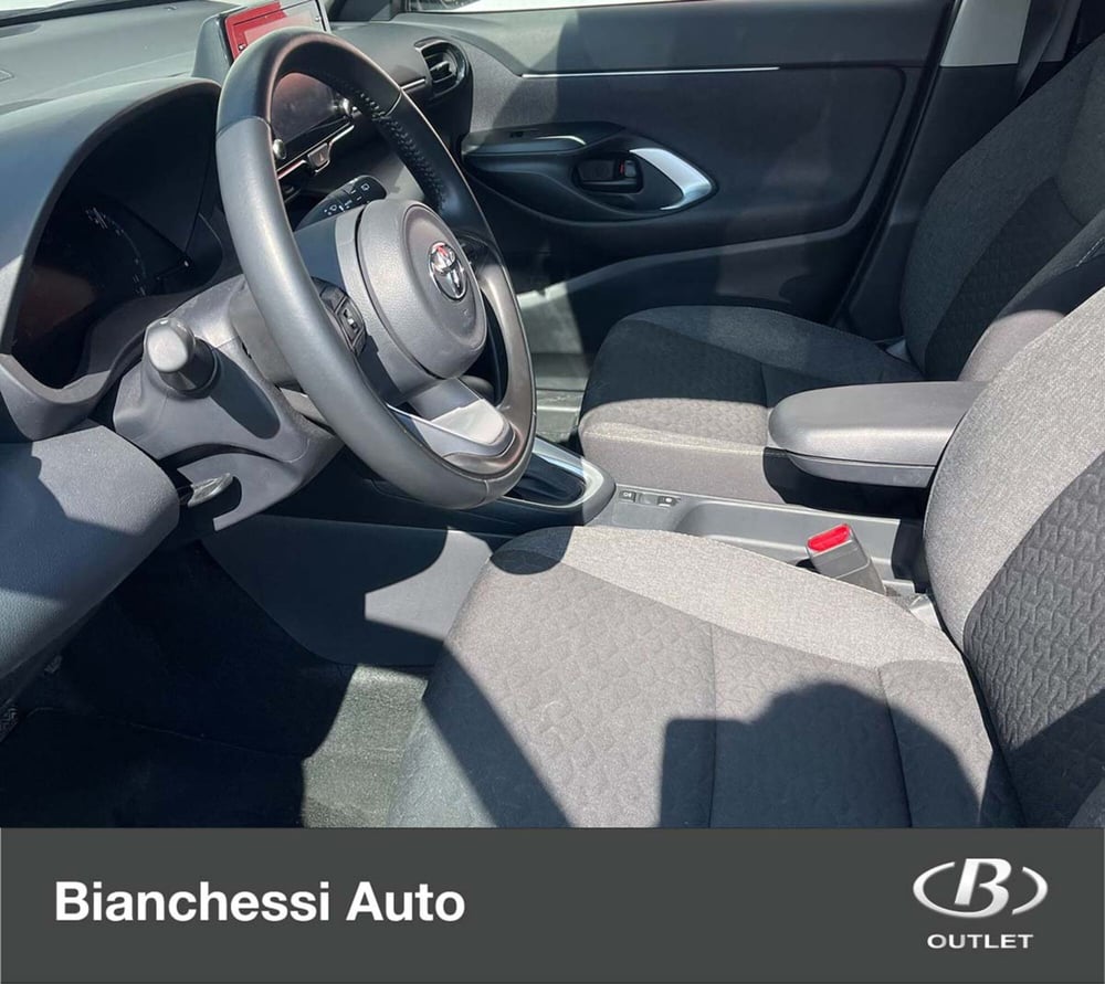 Toyota Yaris Cross usata a Cremona (14)