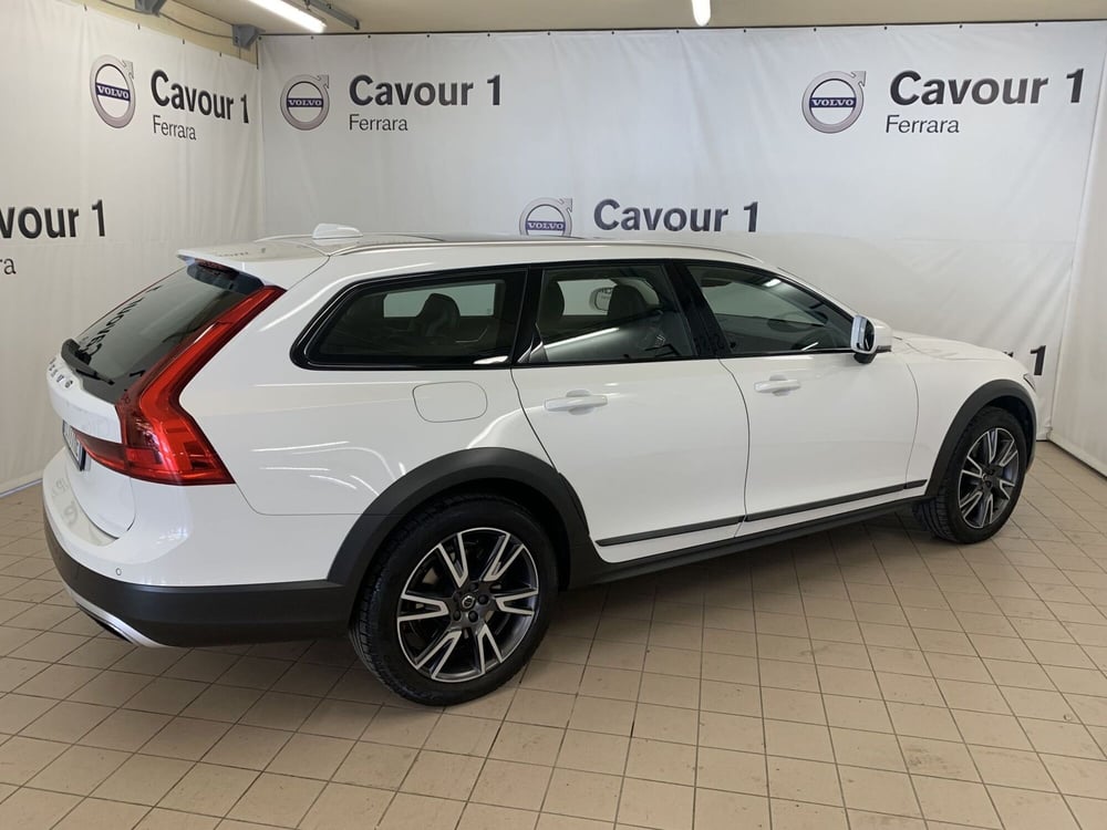Volvo V90 Cross Country usata a Ferrara (11)