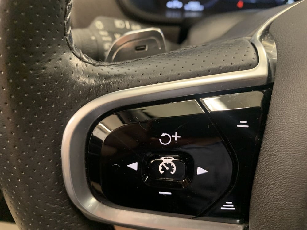 Volvo V90 Cross Country usata a Ferrara (19)