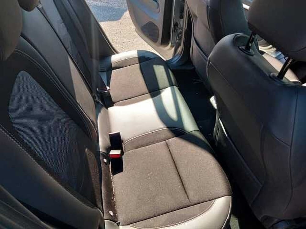 Jeep Avenger usata a Roma (10)
