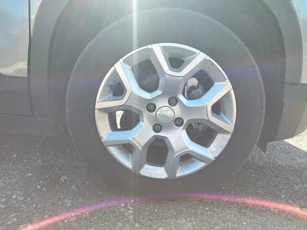 Jeep Avenger usata a Roma (11)