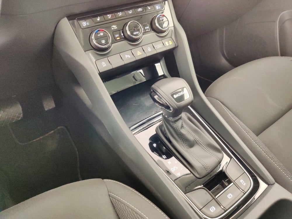 Skoda Karoq usata a Massa-Carrara (11)