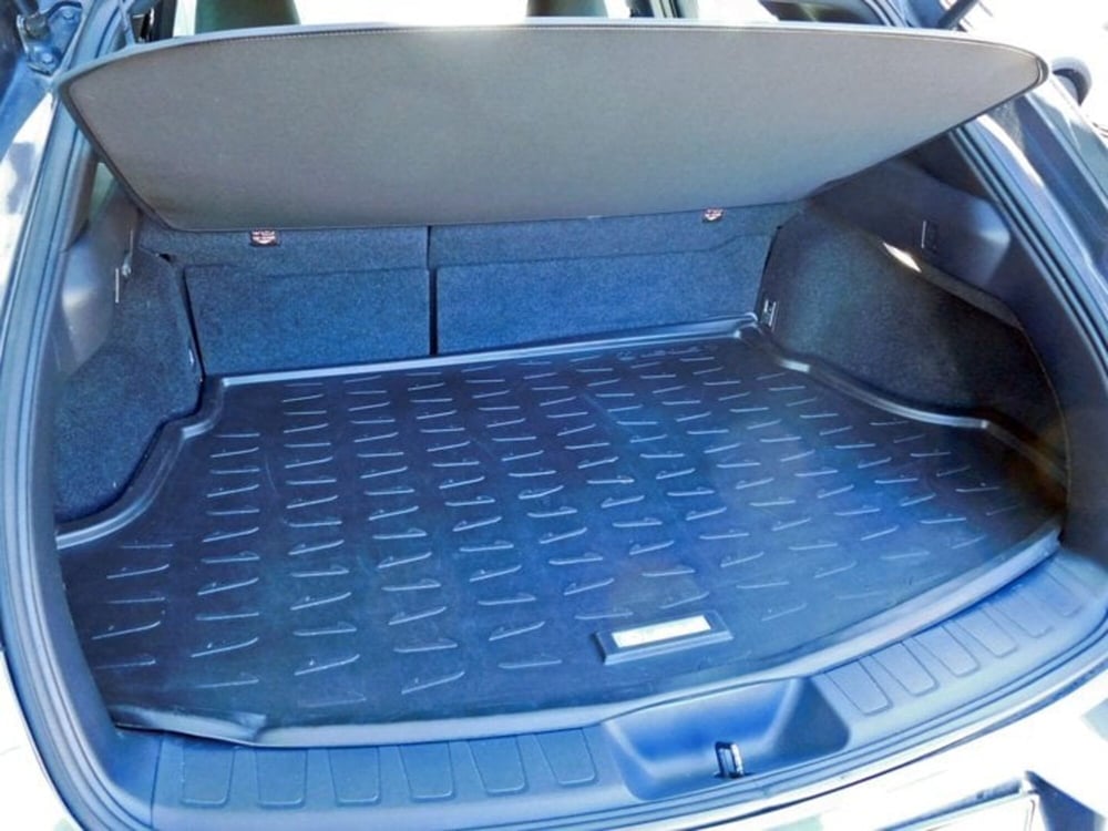 Lexus UX usata a Rimini (12)