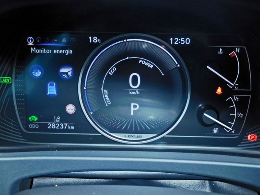 Lexus UX usata a Rimini (7)