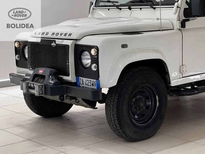 Land Rover Defender usata a Savona (3)
