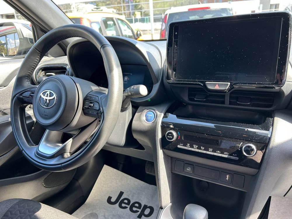 Toyota Yaris Cross usata a Ancona (13)