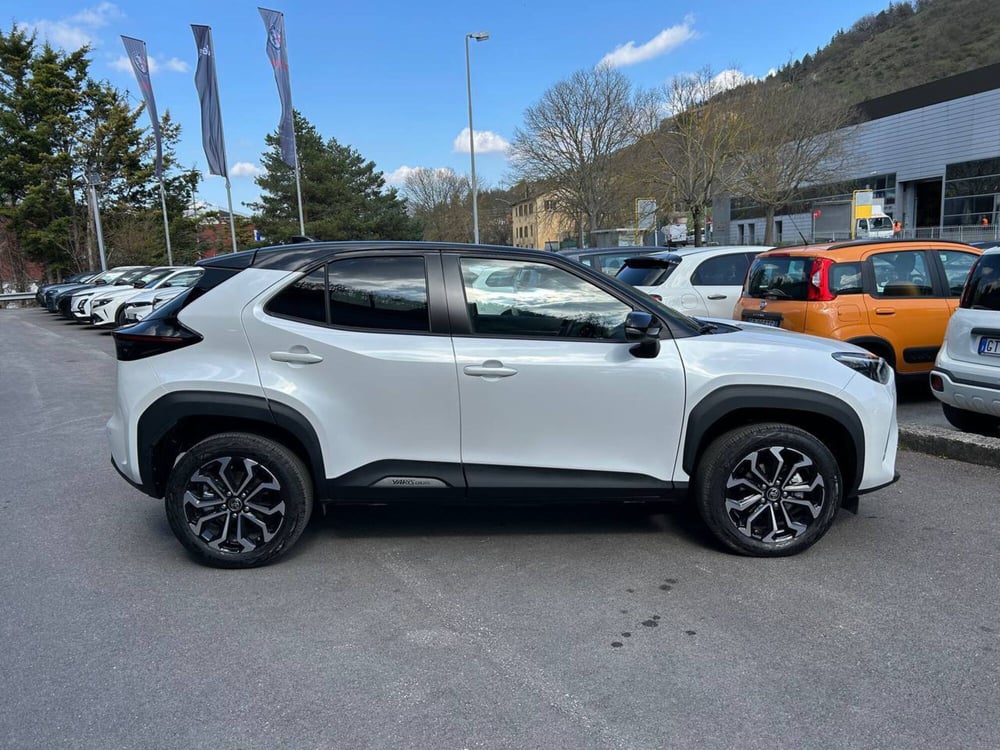 Toyota Yaris Cross usata a Ancona (4)