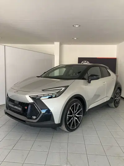 Toyota Toyota C-HR 2.0 hv GR Sport Premiere awd e-cvt del 2023 usata a Barletta