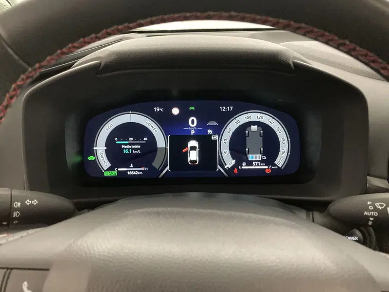 Toyota Toyota C-HR usata a Barletta-Andria-Trani (12)
