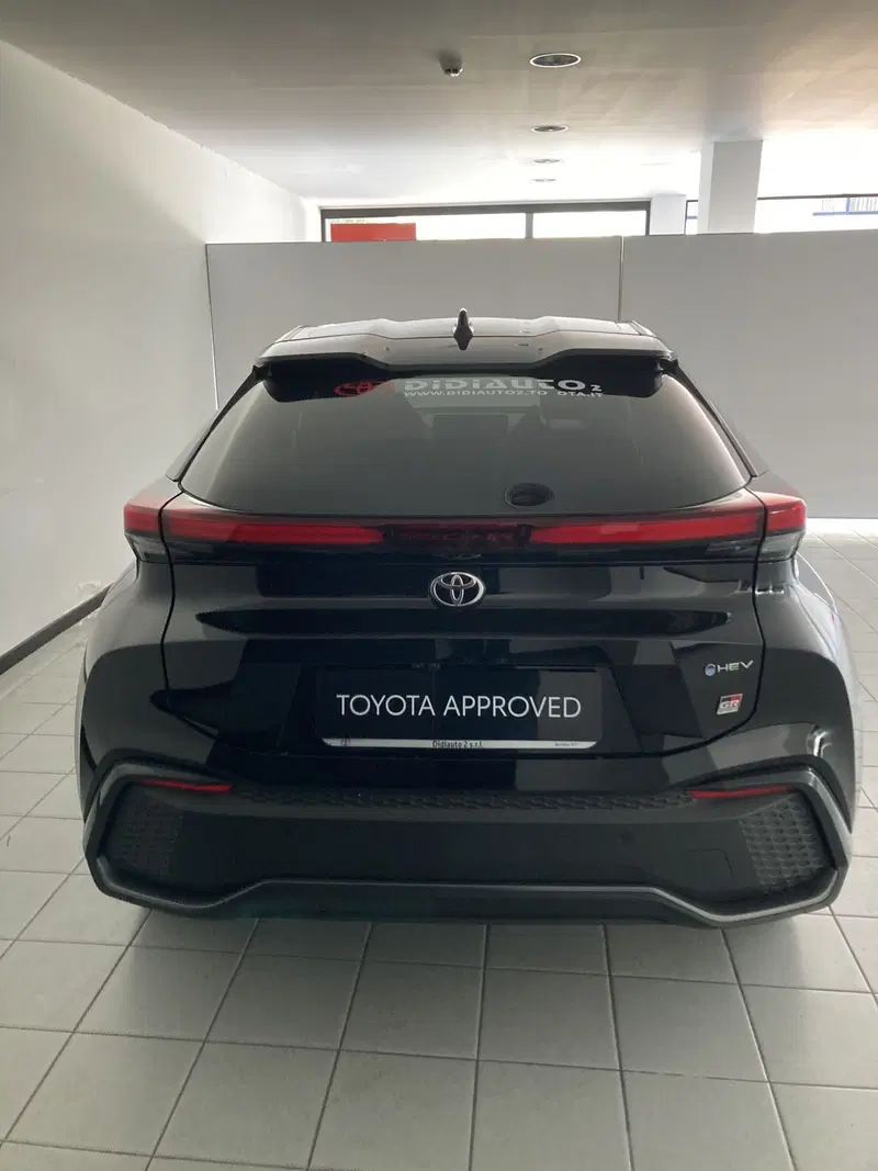 Toyota Toyota C-HR usata a Barletta-Andria-Trani (5)