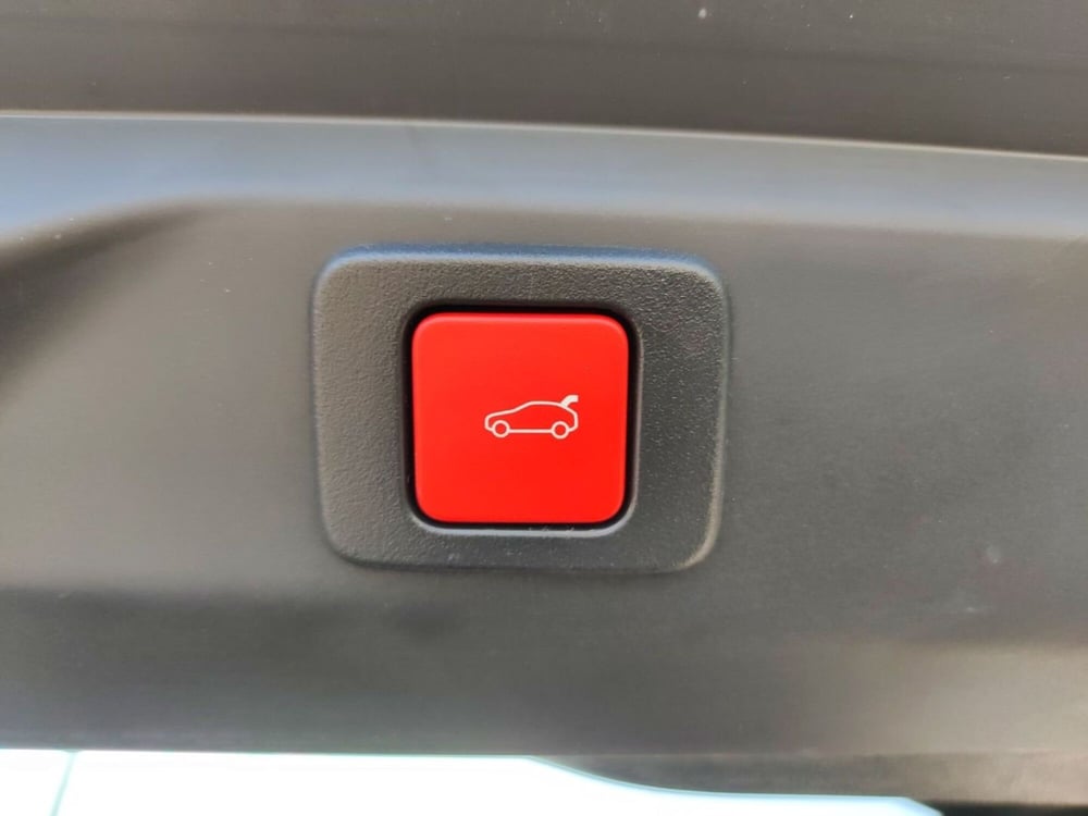 Peugeot 3008 nuova a Roma (9)