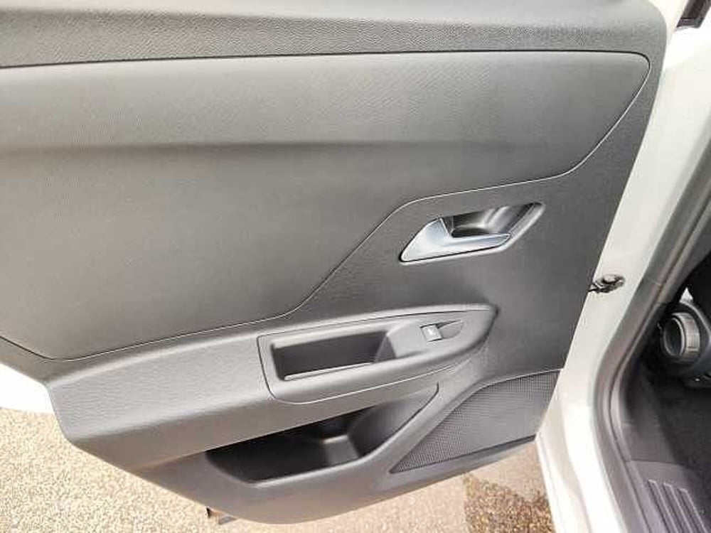 Opel Mokka nuova a Viterbo (14)