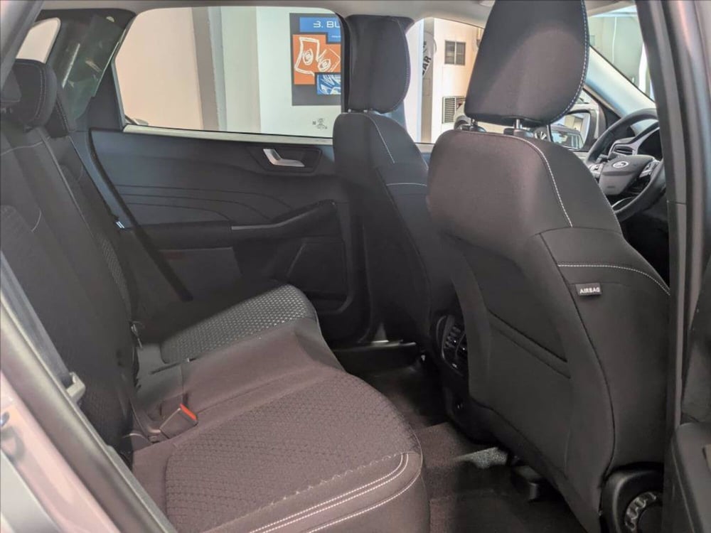Ford Kuga nuova a Milano (9)