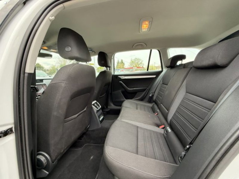 Skoda Octavia Station Wagon usata a Lucca (6)