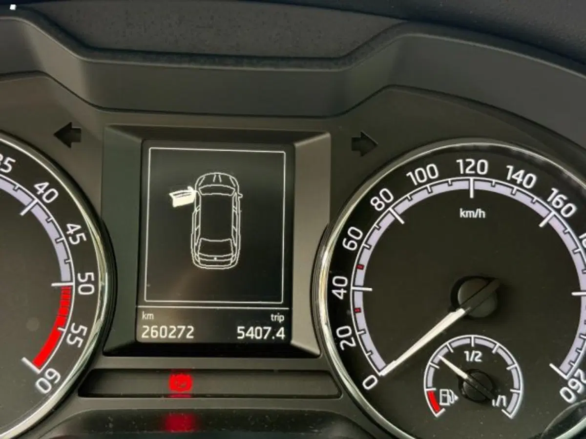 Skoda Octavia Station Wagon usata a Lucca (9)
