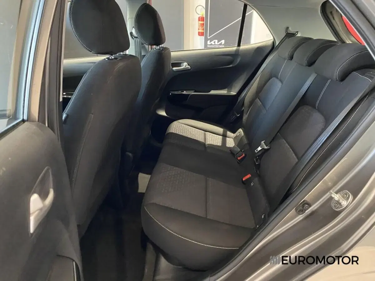 Kia Picanto usata a Bari (13)