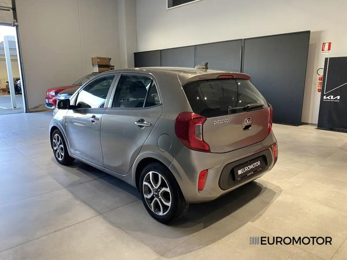 Kia Picanto usata a Bari (8)
